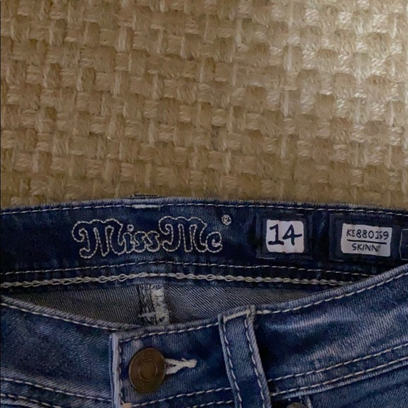 NWOT Youth Girls Miss Me Jeans from the Buckle. - Picture 3 of 7